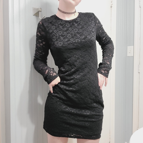 Victoria's secret lace dress - Picture 2 of 10